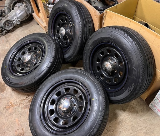 値下げ！！【新品】ブリジストンGL-R！LTタイヤ4本！215/65r16！16インチホイール付き