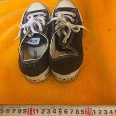 スニーカー24.5中古の画像