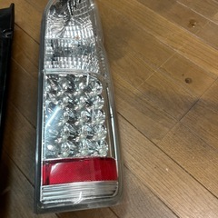 ハイエース200系テールランプの画像