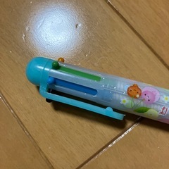 【お取引中】色付きボールペン3本の画像