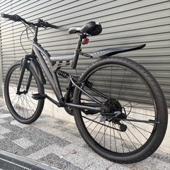 【7万で購入】マウンテンバイク 黒 26インチ 美品 マットブラック 極太タイヤ 高級名門シマノ社製変速搭載 MTB　BMX ビーチクルーザー ファットバイク クロス ピスト ロードお洒落 自転車【早い者勝ち】の画像