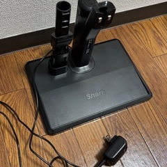 Shark コードレススティッククリーナー CS601J  掃除機の画像