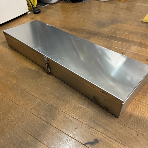 ステンレス、
ツールボックスの出品いたします