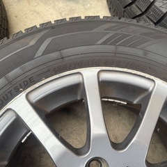 185 70 R15 スタッドレスタイヤ　アルミホイール付き
の画像