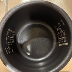 マイコン炊飯ジャー　3合　2022年式の画像