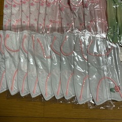 大人用マスク46枚まとめて！の画像
