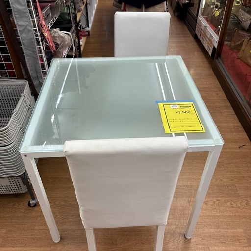 【トレファク神戸新長田】ホワイトの食器棚2枚扉入荷しました!!!【取りに来れる方限定】 トレファク神戸新長田 】2枚扉の食器棚が入荷いたしました！！【取りに