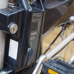中古美品  2023年購入 電動アシスト自転車 ヤマハ pass with パス ウィズ 26インチ 12.6ah  エキスパート藤沢辻堂店の画像