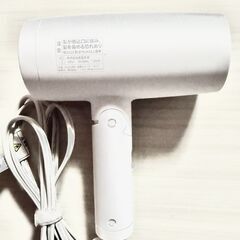 ◆SALONIAドライヤー◆美品◆白、ホワイトの画像