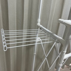 ハンガーラック、物干し(ニトリ)の画像