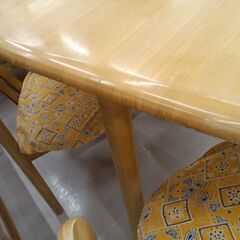 リユースのサカイ栃木店★ジモティ割あり★  ダイニングセット（椅子3脚） ベージュ W90×D90×H69 クリーニング済み TC11691の画像