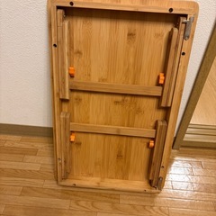 折りたたみミニテーブルの画像