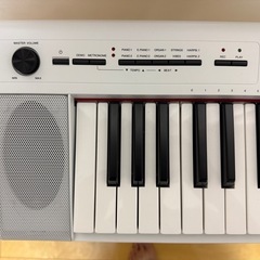 【2022年製】YAMAHA piaggero NP-32WH ヤマハ ピアジェーロ 76鍵 ホワイト 椅子/スタンド【付属品完備】の画像