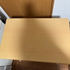 折りたたみテーブル
の画像