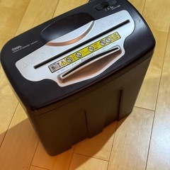 0円
【故障品・ジャンク】家庭用シュレッダー  SHR-375Cの画像