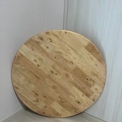 北欧風ダイニングテーブル& unicoチェアの画像