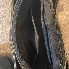 ハンドバッグ　黒　カジュアル　レディース
の画像