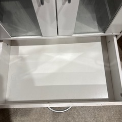 キャビネット　ホワイト　ガラス扉の画像