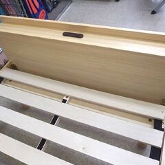 シングルベッド フレームのみ 幅 木製 コンセント付き 棚付き 寝具 家具 アイリスオーヤマ  ☆ 札幌市 北区 屯田の画像
