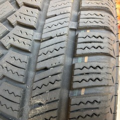 屋内保管　バリ溝 4本　アルミホイール付きスタッドレス 205/60R16　の画像