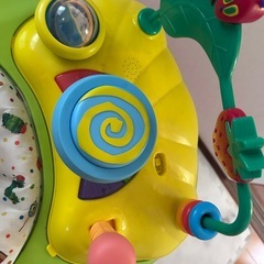 はらぺこあおむし 歩行器の画像