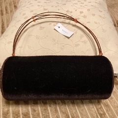 花柄＆ビーズ＆スパンコール　ダークブラウン ベロアパーティーバッグ
の画像