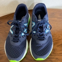 New Balance FUEL CORE URGE 25.5cmの画像