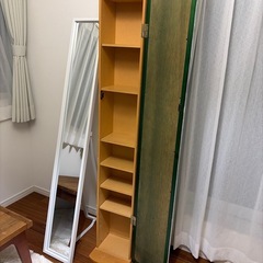 ミラー付きストッカーと折り畳みミラーの画像