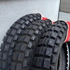 新品バイク用タイヤ 350-10 4PR　3本セット の画像