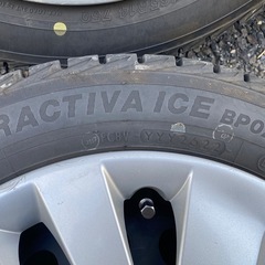 【使用1シーズン】14インチ スタッドレスタイヤ＋スチールホイールセットの画像