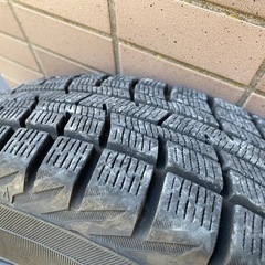 【使用1シーズン】14インチ スタッドレスタイヤ＋スチールホイールセットの画像