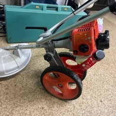 手押し草刈りの画像