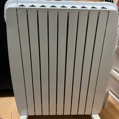 デロンギ オイルヒーター TDD0915W の画像