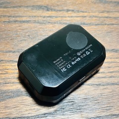 モバイルバッテリーにもなるBluetoothイヤホンの画像
