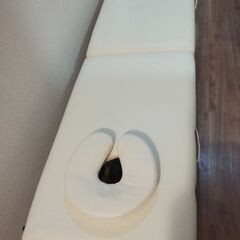 マッサージベッドの画像