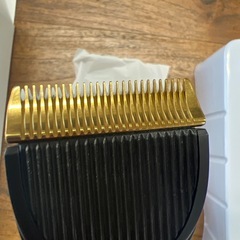 【ほぼ未使用】充電式ヘアーカッター（バリカン）付属品完備 ※千駄ヶ谷引取の画像