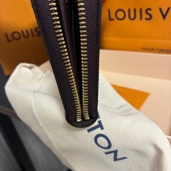 《本日限定掲載！》LOUIS VUITTON モノグラム・ヴェルニ ジッピーウォレットの画像