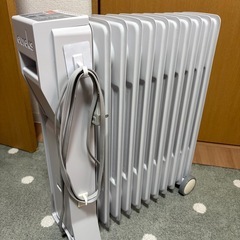 eureks オイルヒーター アイボリーホワイト LF11ES-IWの画像