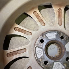 【新品】スタッドレスタイヤ4本セット タイヤ取り付け無料
の画像