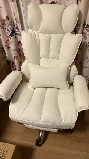 SKYE ゲーミングチェア ホワイト (yuri.) 岩村田の椅子《ハイバック