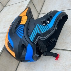 ストライダーヘルメットの画像