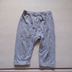 90cm ユニクロ　レギンスの画像