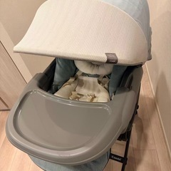 combi電動ハイローチェアの画像