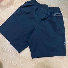 アンダーアーマー　ハーフパンツ　160cmの画像