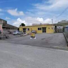 高速まで車で約5分・工業地帯・人気エリア・大型車も余裕の広…