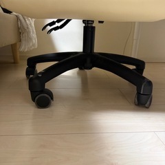 オフィスチェア ナチュラルからカラー の画像