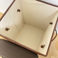 収納ボックスの画像