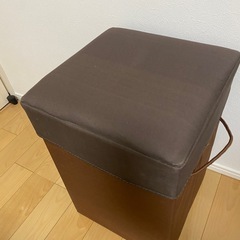 収納ボックスの画像