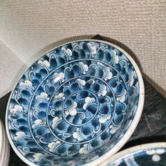 未使用！美濃焼　 染錦絵変 幸泉窯 柄６種小鉢・小皿 　６個　木箱付きの画像