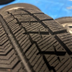 お話中　13インチスタッドレスタイヤホイールセット　プリザックVRX 2019年 の画像